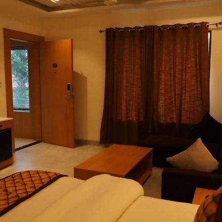 Ananda Castle Hotell Vrindāvan Eksteriør bilde